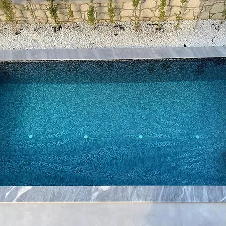 Royal Villa *